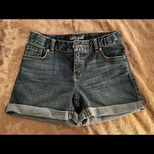 Worn once jean shorts youth large 10/12